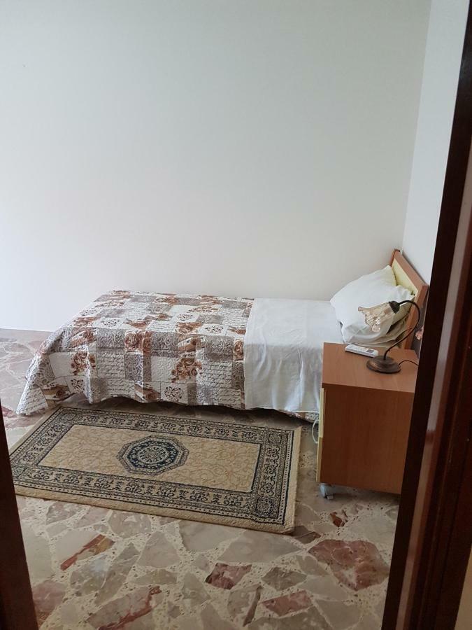 Licata Posti Letto Hotel Трапани Екстериор снимка